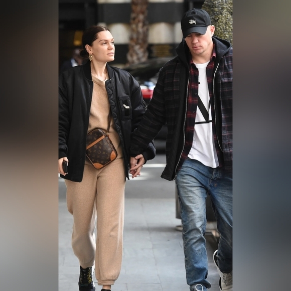 ❌SOLD❌ 🔥 LV Danube 🔥 - Picture 15 of 16